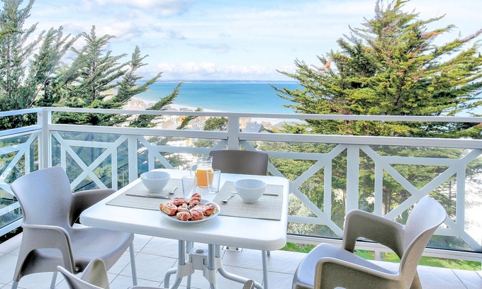 Pleneuf-Val-Andre Apartment | Le Vent Marin - Magnifique vue mer