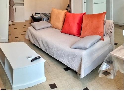 Salon-de-Provence Apartment | Le Victor Hugo - centre ville