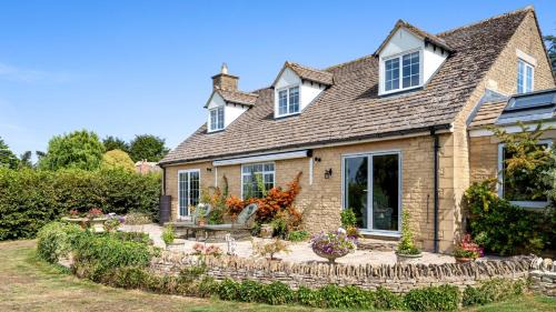 Great Witcombe House | Leafield House