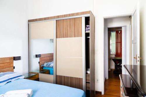 Leblon Apartment | LEBLON PRAIA LAGOA 2 QUARTOS PROXIMO DA PRAIA E DA LAGOA na Bartolomeu Mitre