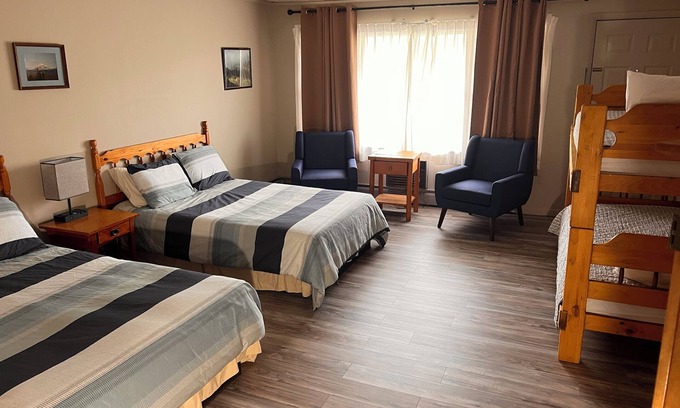 Wilmington Hotel | Ledgerock at Whiteface - Bunk Beds Room