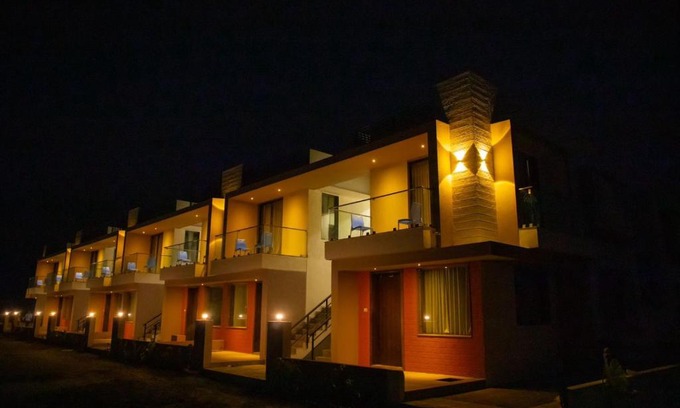 Rajpipla Hotel | Leena Resort