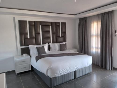 Kareeberg House | Lefa Guesthouse