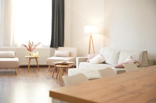 Magdeburg Apartment | LeHaStays - Apartments Strubepark