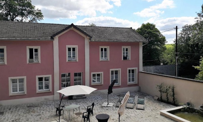 L'Isle-Adam House | Les 7 Sources
