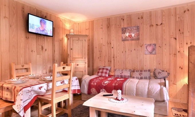 La Joue du Loup Apartment | Les Chalets d'Aurouze - Cozy Duplex for 4 at La Joue du Loup