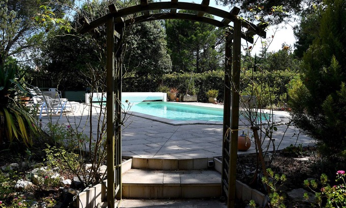 Murs Bed & Breakfast | Les Chambres d'Adeline B&B