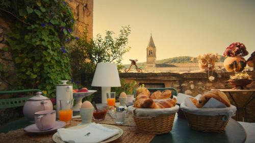Collias Bed & Breakfast | Les chambres d'Elise