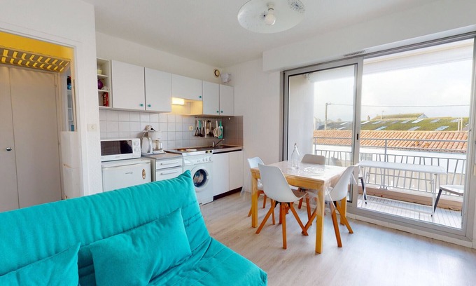 Saint-Gilles-Croix-de-Vie Apartment | Les embruns, 2 pièces à 50 mètres de la plage