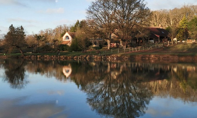 Bagneux Cottage | Les gites du Gué Rabot, heated indoor swimming pool, sports hall, tennis court