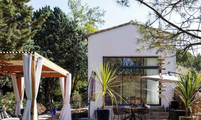 Saint-Cannat Cottage | LES Lodges Taizen & SPA , Sans Enfants, Votre Bulle de Reconnexion