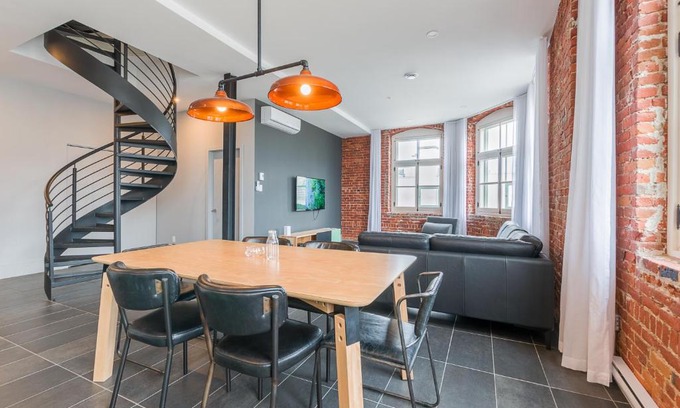 Old Quebec Apartment | Les Lofts du Trésor - Par Les Lofts Vieux-Québec