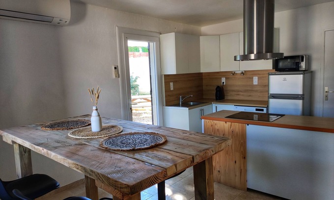 Villetelle House | Les Oliviers, Maison de Vacances au Calme, à Deux pas de la Rivière