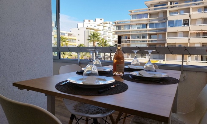 La Cote Radieuse Apartment | *Les Palmiers* 4 Pers* -Parking* 50m from the beach*Elevator*