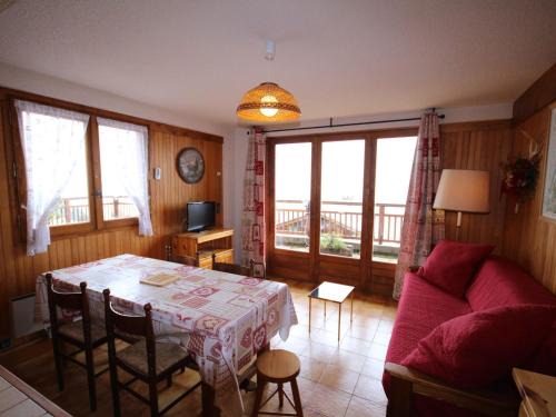 Les Saisies Apartment | Les Saisies - Appartement 2 pièces cabine, 7 pers, terrasse, casier à skis, garage, plein sud - FR-1-293-260