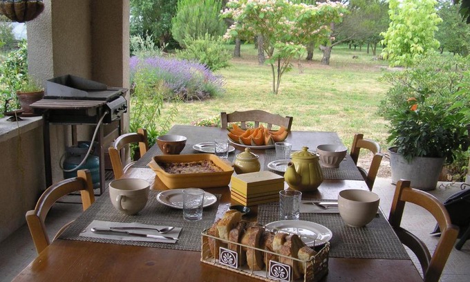 Pernes-les-Fontaines Bed & Breakfast | les seignerolles
