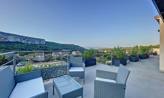 Lioux House | Les Terrasses de Lioux - In the heart of the Luberon - New house*-Calm and comfort