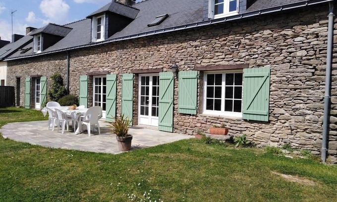 Ferel House | Les Voliers 1 - FEREL