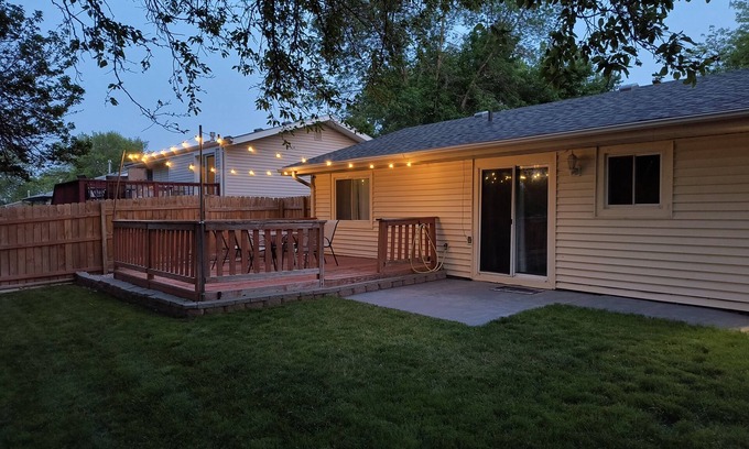 West Lincoln House | Less than 7 minutes to Pinnacle Bank Arena, Memorial Stadium, LNK, I-80