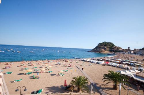 Tossa de Mar Apartment | Lets Holidays Tossa de Mar Beach Apartment