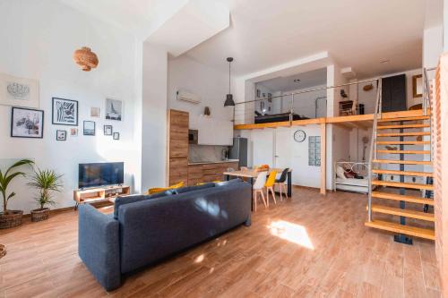 El Molinillo Apartment | LETSMALAGA - Duplex en el centro con jacuzzi