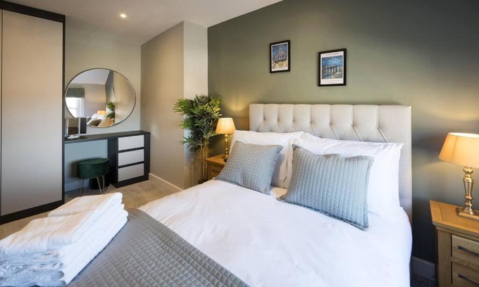 Pickering Apartment | Lettered Board Apartments 1, 2 & 3