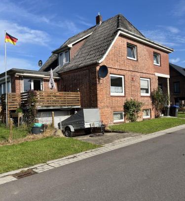 Bassenfleth Apartment | Leuchtturm - maritime Ferienwohnung in Hollern-Twielenfleth
