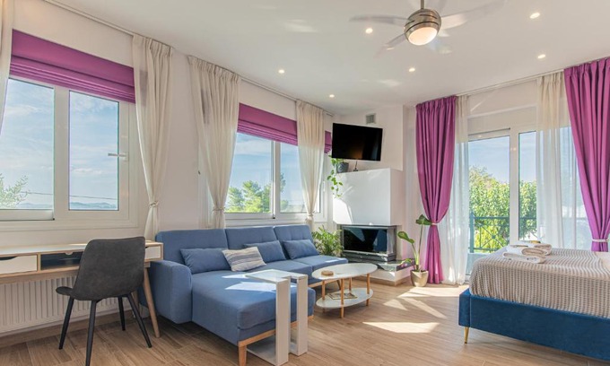 Oropos Apartment | Levada Apartment - Hellenic Apartments Avlona