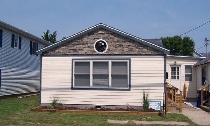 Lewes Cottage | Lewes Beach - This home is just steps away from the sand and water!