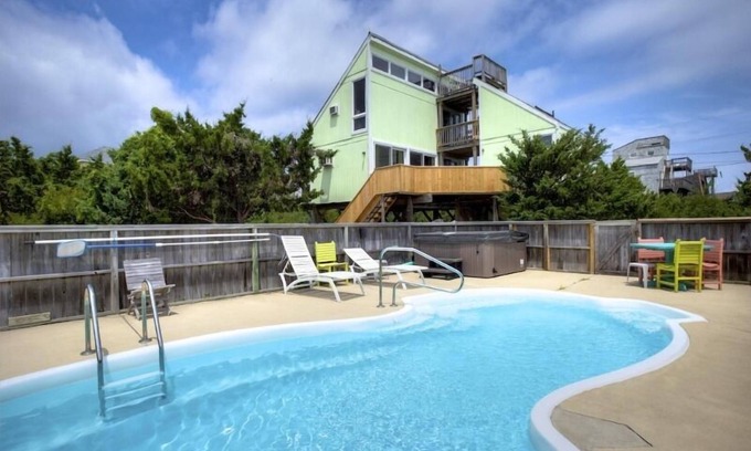 Salvo Cottage | License to Chill! 3 Bedroom Semi-Oceanfront with Pool and Spa. 20% off Sep/Oct!