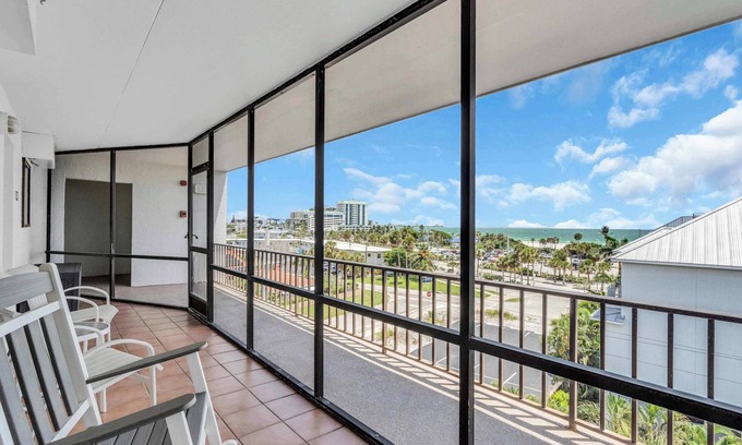 Sarasota Condo | Lido Beachfront Condo | Ocean + Downtown Views