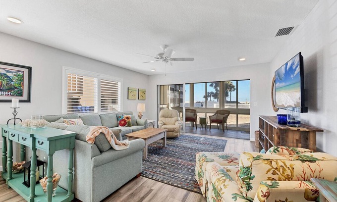 Venice Condo | Life is a Beach! Newly-Renovated Beachfront 2BR condo. Pool, laundry in Venice
