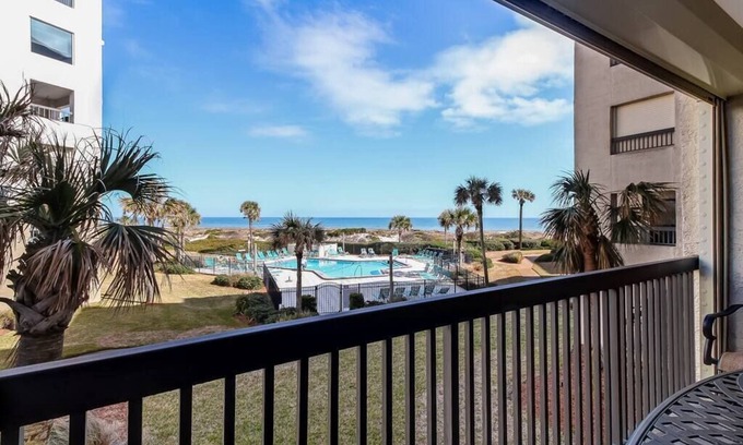 Amelia City Condo | Life Is Swell | Oceanfront, Pool, & Tennis