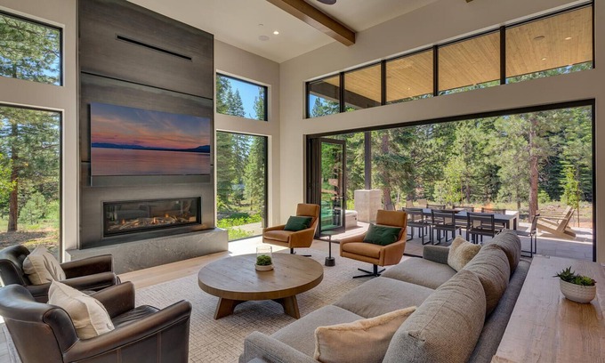 Truckee House | Lift & Tee Retreat at Schaffer's Mill - TLUXP