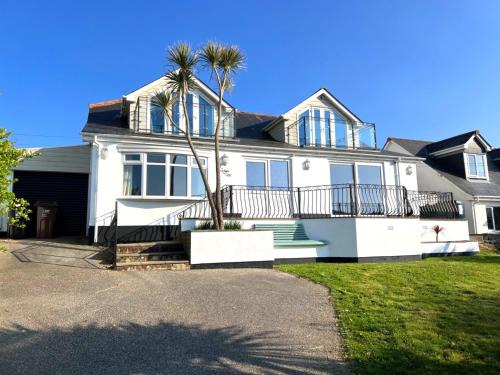 Perranporth House | Ligger View