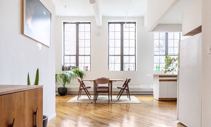 Hoboken Apartment | Light Filled Mini Loft, 13" Ceilingsn