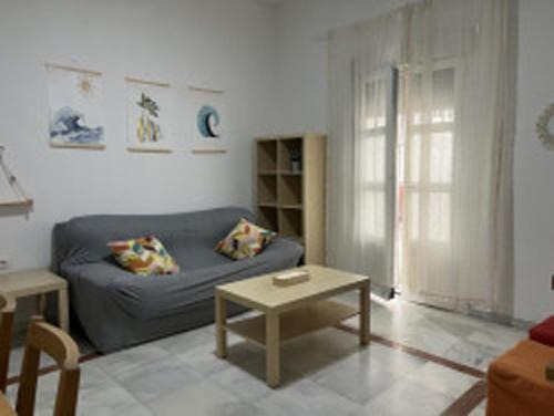 San Fernando Apartment | Lightbooking en el corazón de San Fernando B