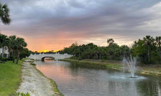 Bonita Springs Villa | Lighthouse Bay Escape