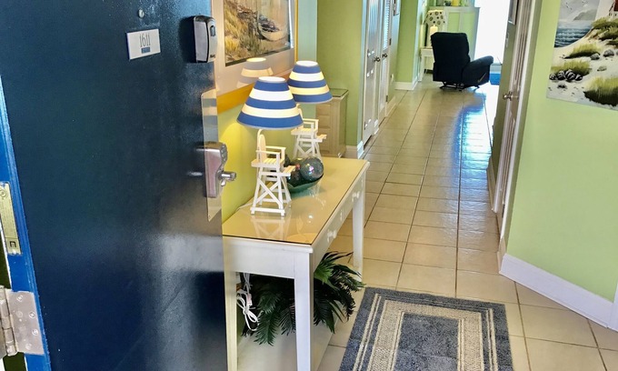 Gulf Shores Condo | Lighthouse Condominiums - 455 E Beach Blvd, Unit 1611-16th floor Gulf Front