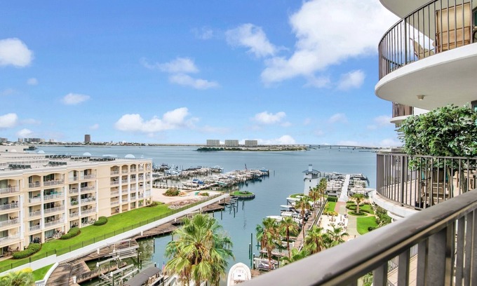 Orange Beach Condo | Lighthouse on the Bay 2706 Orange Beach, AL