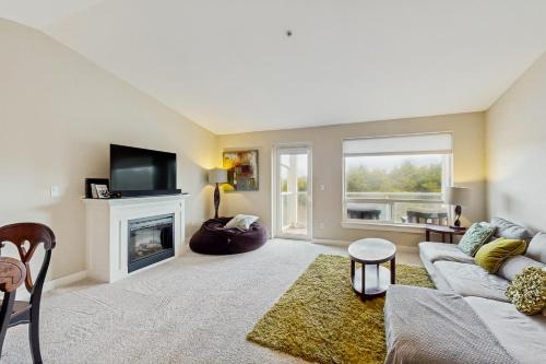 Westport Apartment | Lighthouse Views