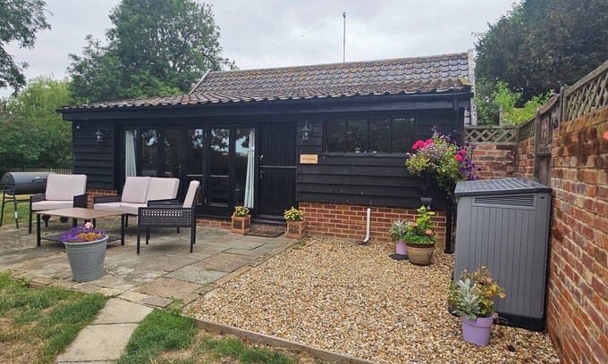 Stowmarket Cottage | Lilys Cottage Mendlesham Green Stowmarket Suffolk