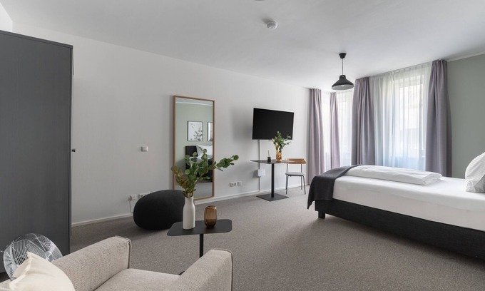 Innere Stadt Hotel | Limehome Linz Friedrichstraße