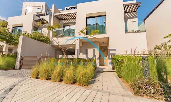 Sharm Apartment | Limited Offer 4BR plus Maid's Villa Close to Beach by Deluxe Holiday Homes