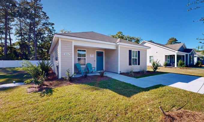 Ocean Isle Beach House | Limited-Time Deals | Minutes to Beaches, Golf Courses, Parks, & Historic Sites