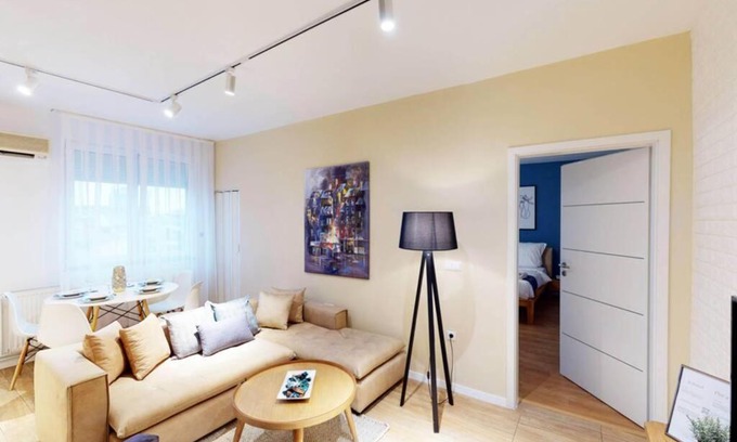 Matiçan Apartment | LINA - PRN, Blue Sky Apartment in Qafa Neighbourhood