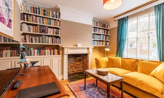 Norwich House | Lindley Terrace - Norfolk Holiday Properties