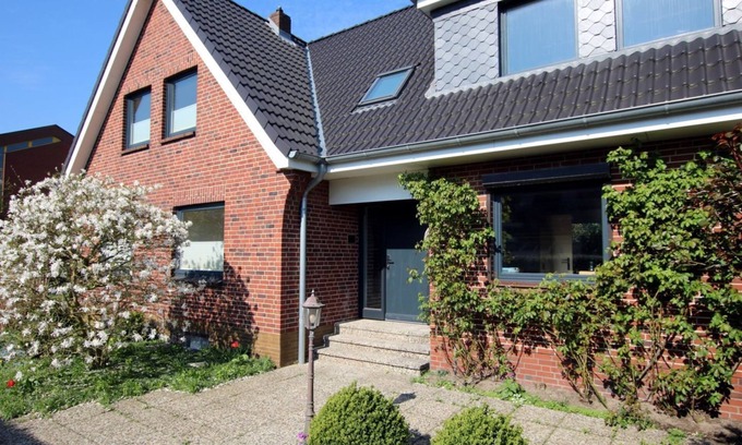 Wrixum House | Linge 4, Whg. 1, Hygge - vacation apartment with garden, total of 6 rooms, 4 bedrooms