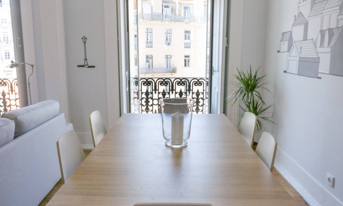 Santos House | Lisbon Check-In Guesthouse