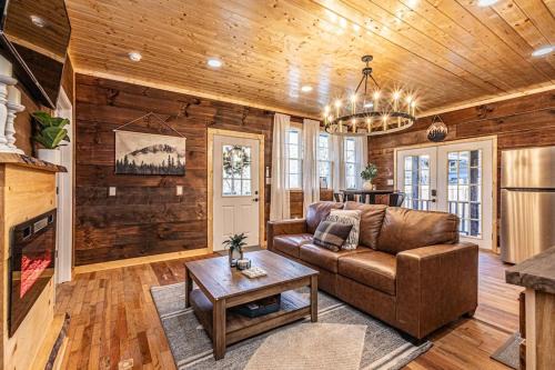 Bryson City House | Little Blue in the Smoky Mountains